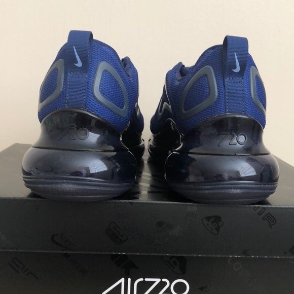 ‼️SOLD‼️💙💙NIKE AIR MAX 720 SNEAKERS💙💙 - Picture 5 of 7